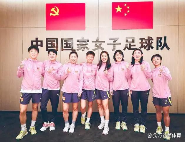 二次元女生尿尿