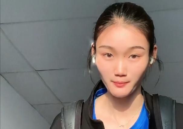 偷窥娇妻偷人刺激绿帽视频