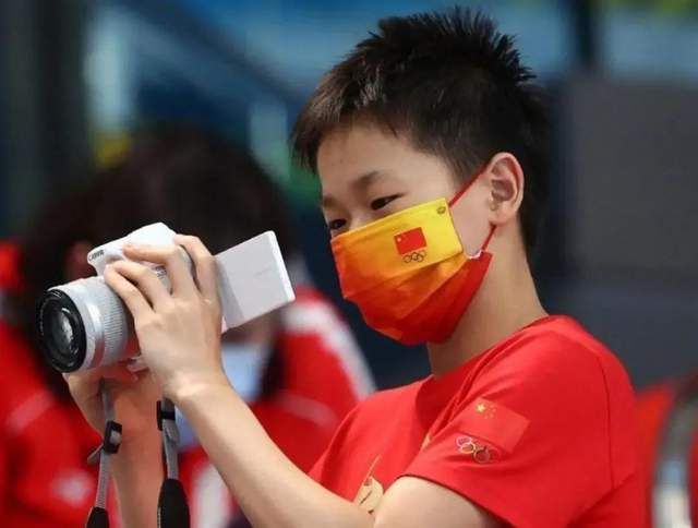 揉捏奶