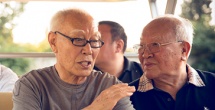 巨胸喷奶水视频www免费观看